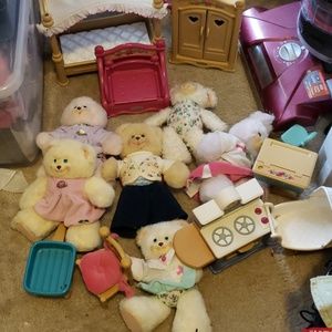 All thirty eight pieces of Fisher price bear set